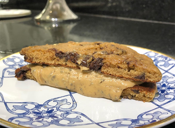 Aprenda a receita de um cookie zero açúcar com a nutricionista Dani Borges